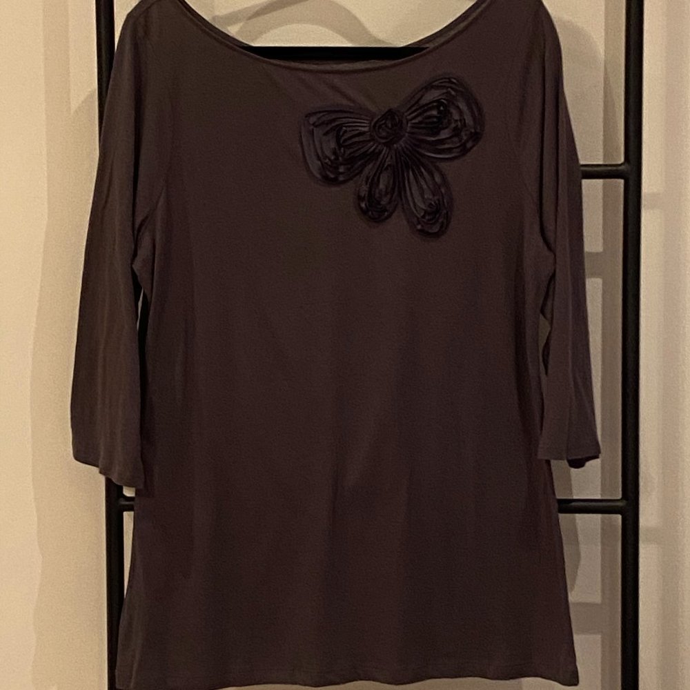 NWOT LOFT 3/4 Sleeve T w/ Ribbon Aplique